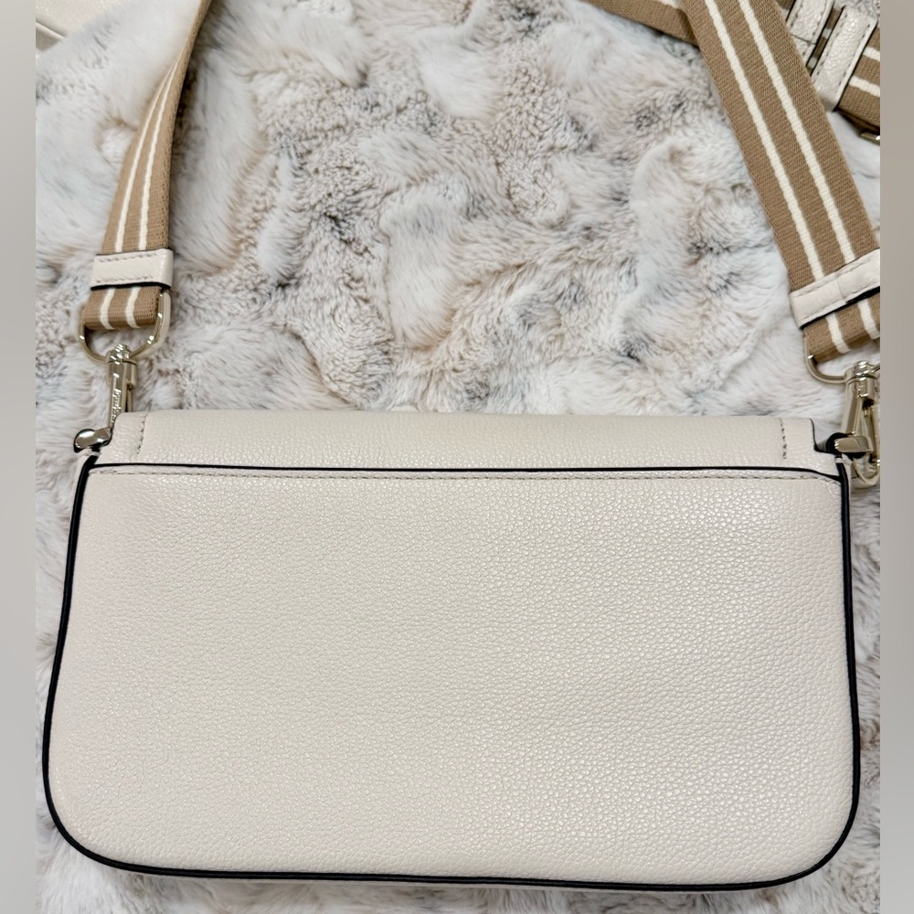 Kate Spade Ivory Crossbody - Picture 3 of 10